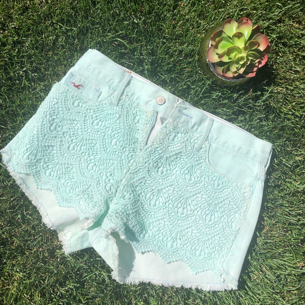 Mint lace high wasted Hollister shorts